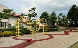 Sennett Avenue (D16), Semi-Detached #461779551